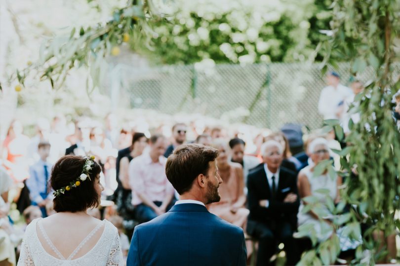 Un mariage au Morimont en Alsace - Photos : Photography by Chloé - Blog mariage : La mariée aux pieds nus