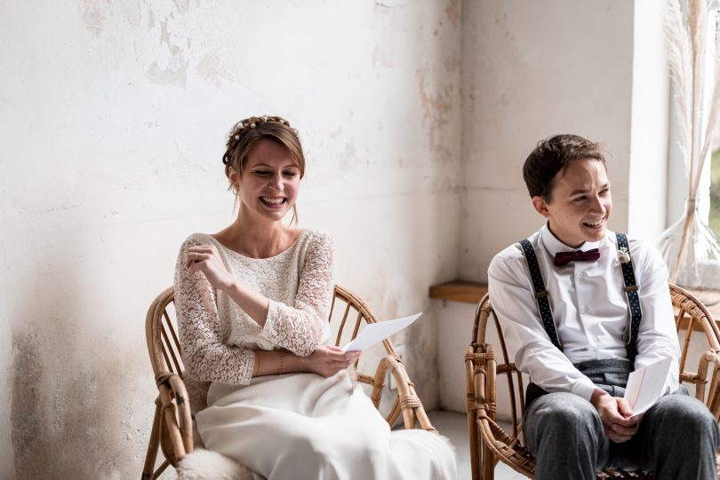 Un mariage en petit comité au Moulin de Mourette - Photos : Chloé Fayollas - Nlog Mariage : La mariée aux pieds nus.