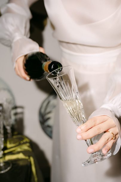 Un mariage à Noël au Chateau de Garde près de Bordeaux - Photos : The Quirky - Blog mariage : La mariée aux pieds nus