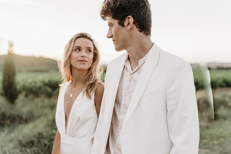 Un mariage nomade chic au Clos de Jac en Provence - Photos : Lorenzo Accardi - Blog mariage : La mariée aux pieds nus