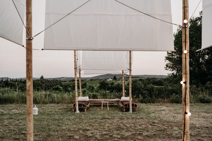 Un mariage nomade chic au Clos de Jac en Provence - Photos : Lorenzo Accardi - Blog mariage : La mariée aux pieds nus