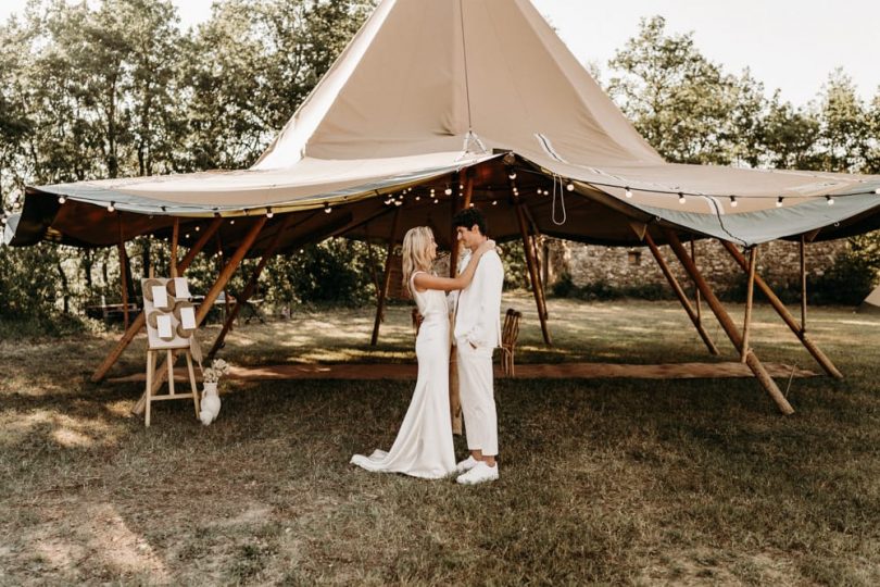 Un mariage nomade chic au Clos de Jac en Provence - Photos : Lorenzo Accardi - Blog mariage : La mariée aux pieds nus