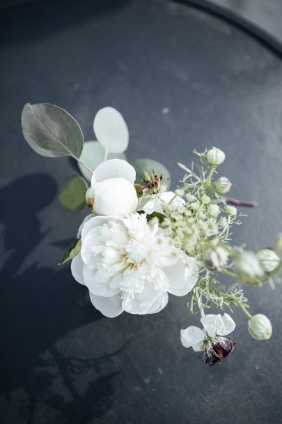 Un mariage en blanc en Normandie à la Dîme de Giverny - Photos : Zoe Fidji - Blog mariage : La mariée aux pieds nus