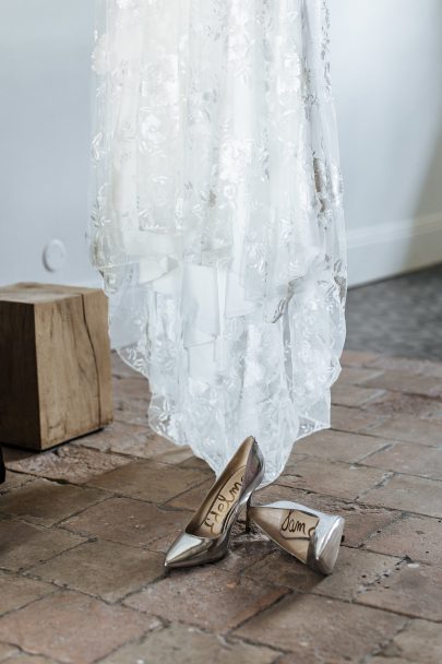 Un mariage en blanc en Normandie à la Dîme de Giverny - Photos : Zoe Fidji - Blog mariage : La mariée aux pieds nus