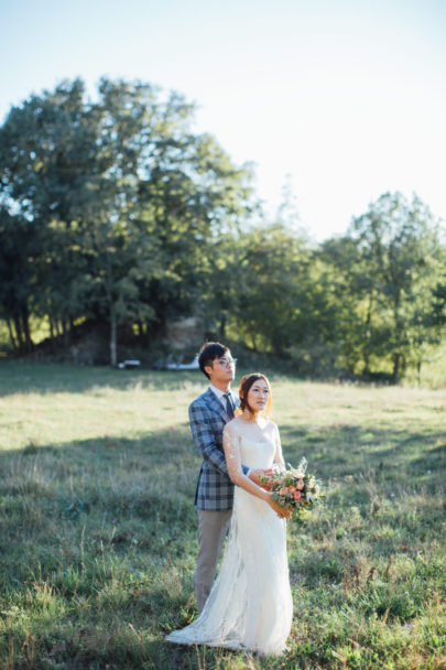 Un mariage pastel au Château Margui dans le Var - A découvrir sur www.lamarieeauxpiedsnus.com - Photos : Alex Tome Photography