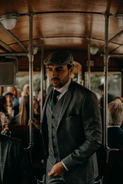 Un mariage inspiré par Peaky Blinders au Domaine de Voisenon en Seine-et-Marne - Photos : Gwendoline Noir - Blog mariage : La mariée aux pieds nus