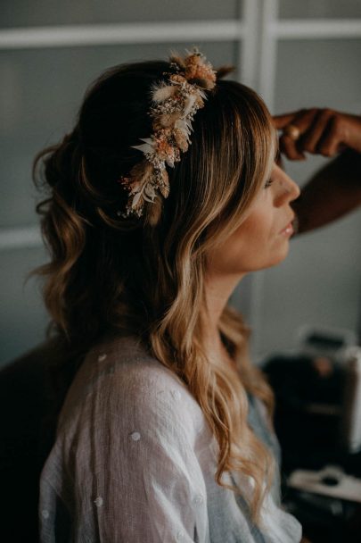 Un mariage inspiré par Peaky Blinders au Domaine de Voisenon en Seine-et-Marne - Photos : Gwendoline Noir - Blog mariage : La mariée aux pieds nus