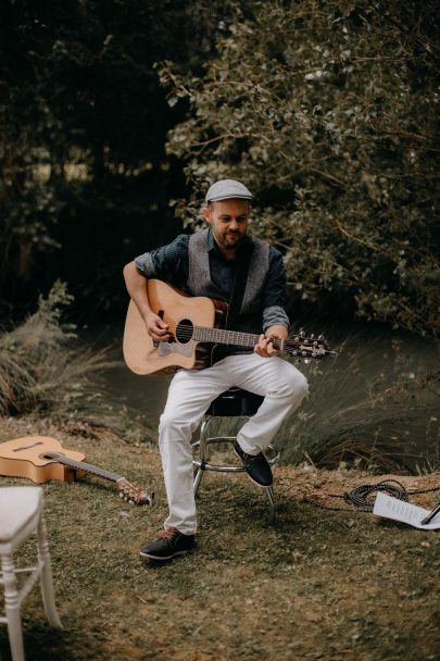 Un mariage inspiré par Peaky Blinders au Domaine de Voisenon en Seine-et-Marne - Photos : Gwendoline Noir - Blog mariage : La mariée aux pieds nus