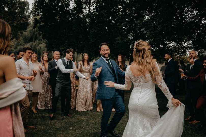 Un mariage inspiré par Peaky Blinders au Domaine de Voisenon en Seine-et-Marne - Photos : Gwendoline Noir - Blog mariage : La mariée aux pieds nus