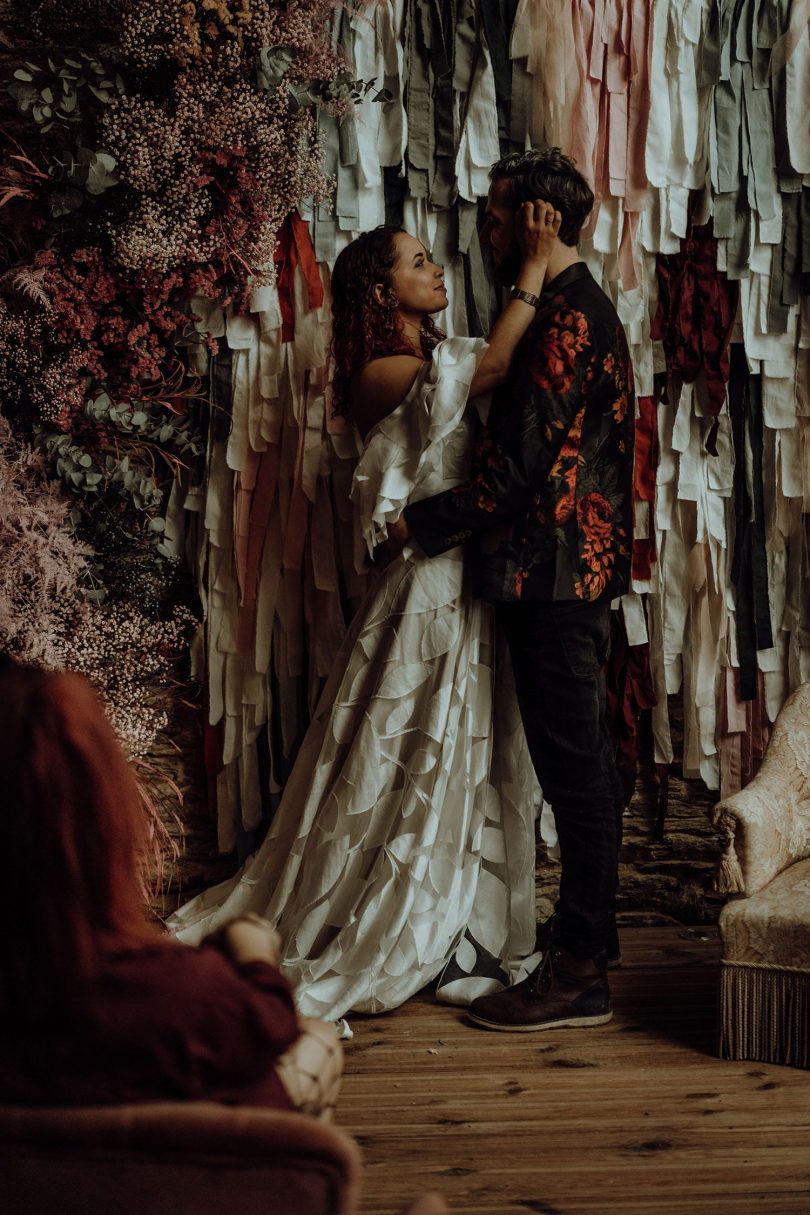 Un mariage en petit comité au Domaine des Hayes près de Rennes - Photos : Lilipop Photographie - Blog mariage : La mariée aux pieds nus