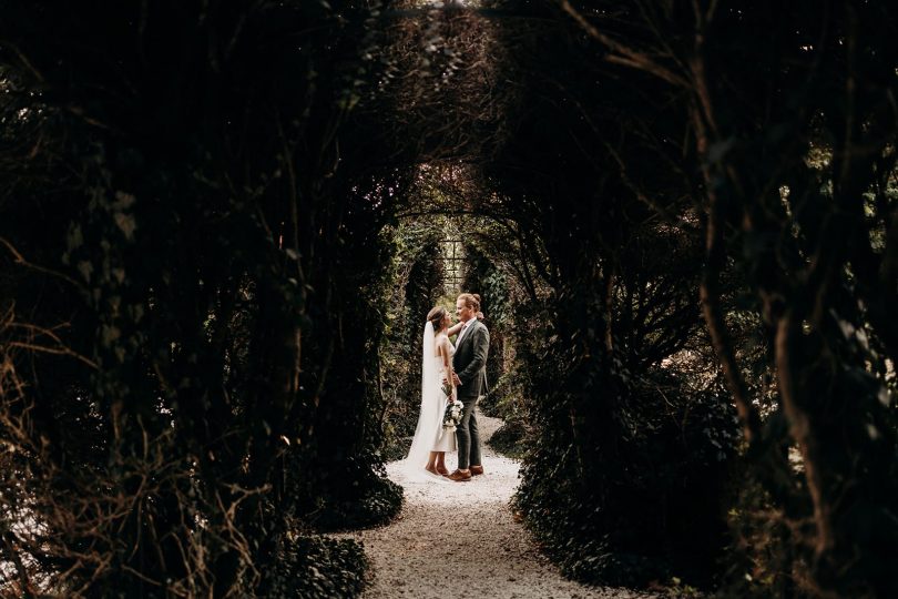 Un mariage à La Bastide des Terres dans la Drôme - Photos : Sidonie Vidal - Blog mariage : La mariée aux pieds nus