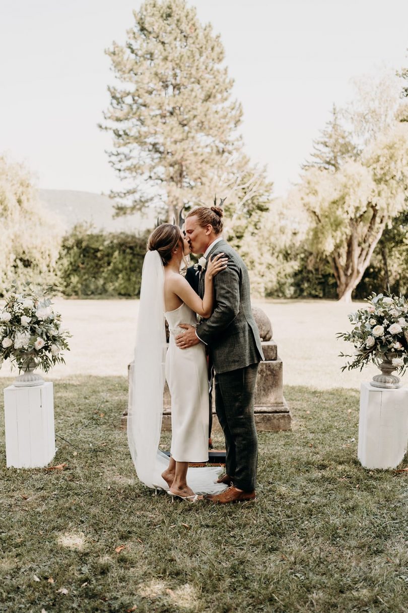 Un mariage à La Bastide des Terres dans la Drôme - Photos : Sidonie Vidal - Blog mariage : La mariée aux pieds nus