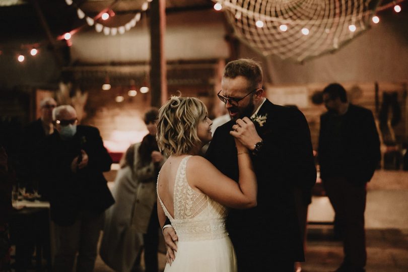 Un mariage en petit comité à la Ferme du Schoubrouck à Noordpeene - Photos : Samantha Guillon - Blog mariage : La mariée aux pieds nus