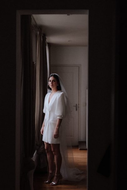 Un mariage en petit comité à Paris - Photos : Lika Banshoya - Blog mariage : La mariée aux pieds nus