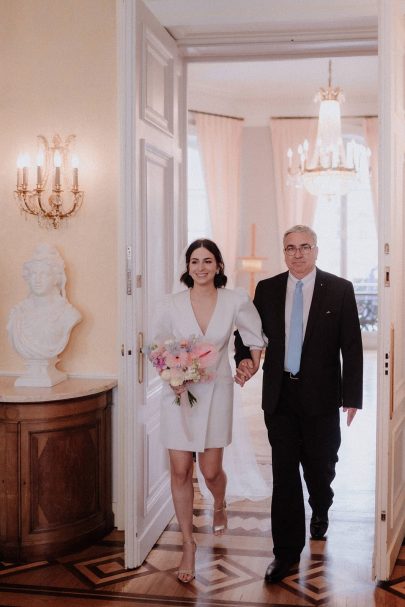 Un mariage en petit comité à Paris - Photos : Lika Banshoya - Blog mariage : La mariée aux pieds nus