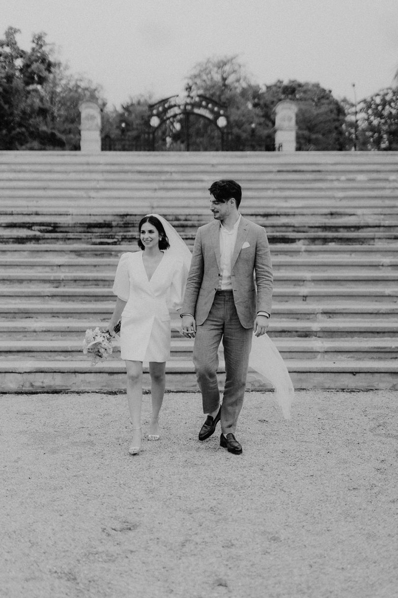 Un mariage en petit comité à Paris - Photos : Lika Banshoya - Blog mariage : La mariée aux pieds nus