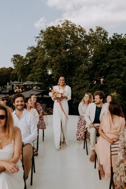 Un mariage en petit comité sur une péniche à Lille - Photographe : Anaïs Bizet - Blog mariage : La mariée aux pieds nus