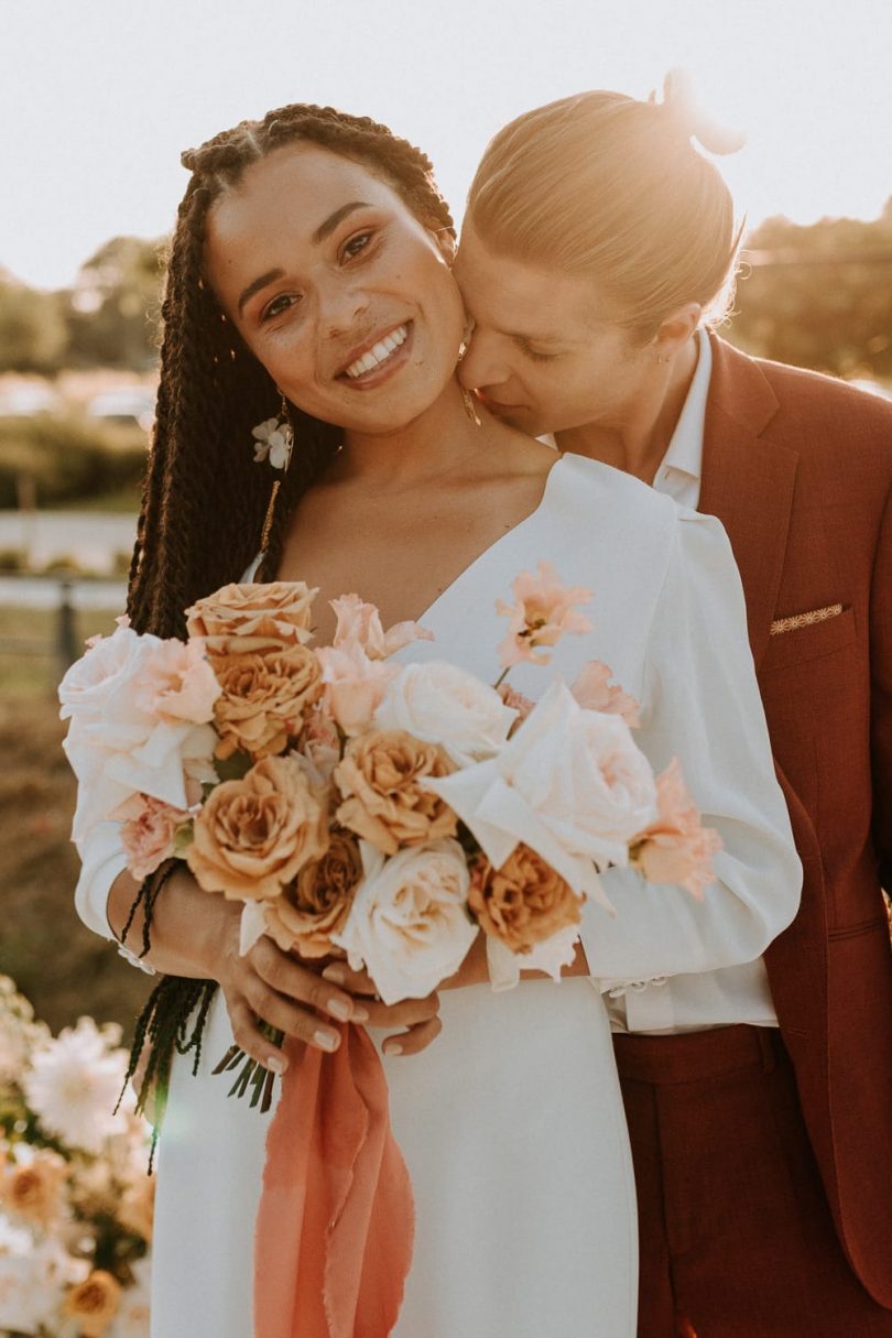 Un mariage en petit comité sur une péniche à Lille - Photographe : Anaïs Bizet - Blog mariage : La mariée aux pieds nus