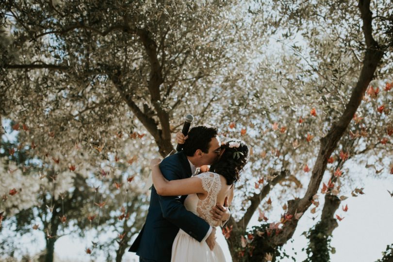 Un mariage au Domaine de Villary près de Nimes - Photos : Phan Tien Photography - Blog mariage : La mariée aux pieds nus