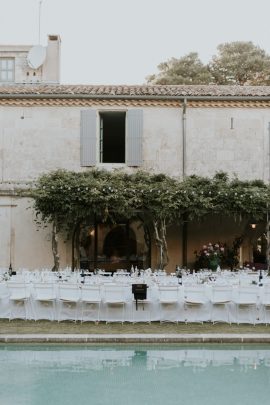 Un mariage au Domaine de Villary près de Nimes - Photos : Phan Tien Photography - Blog mariage : La mariée aux pieds nus