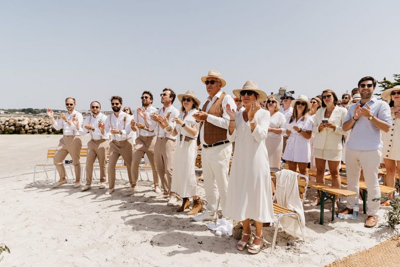 Un mariage sur la plage à Carnac en Bretagne - Photos : Arthur Joncour - Blog mariage : La mariée aux pieds nus