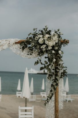 Un mariage sur la plage à Ramatuelle - Photos et video : Soulpics - Blog mariage : La mariée aux pieds nus