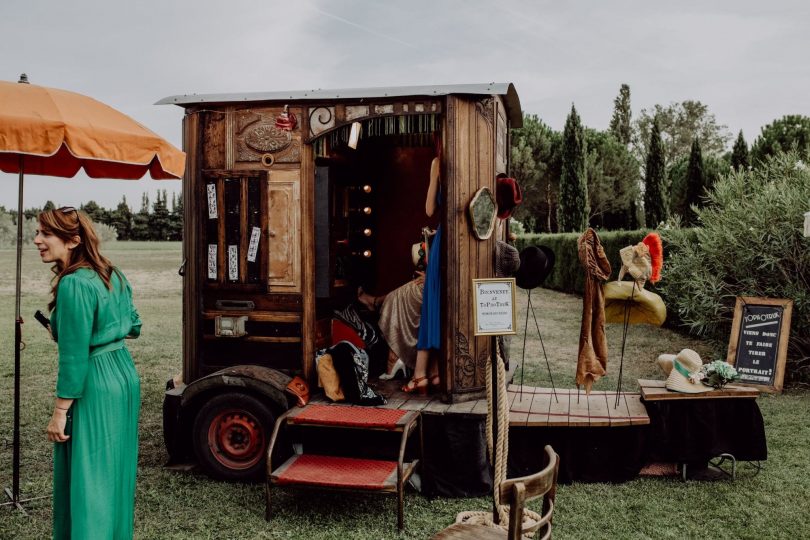 Un mariage bohème près d'Avignon en Provence - Photos : Alexandra Maldémé - Organisation et décoration : Artis Evenement - Blog mariage : La mariée aux pieds nus