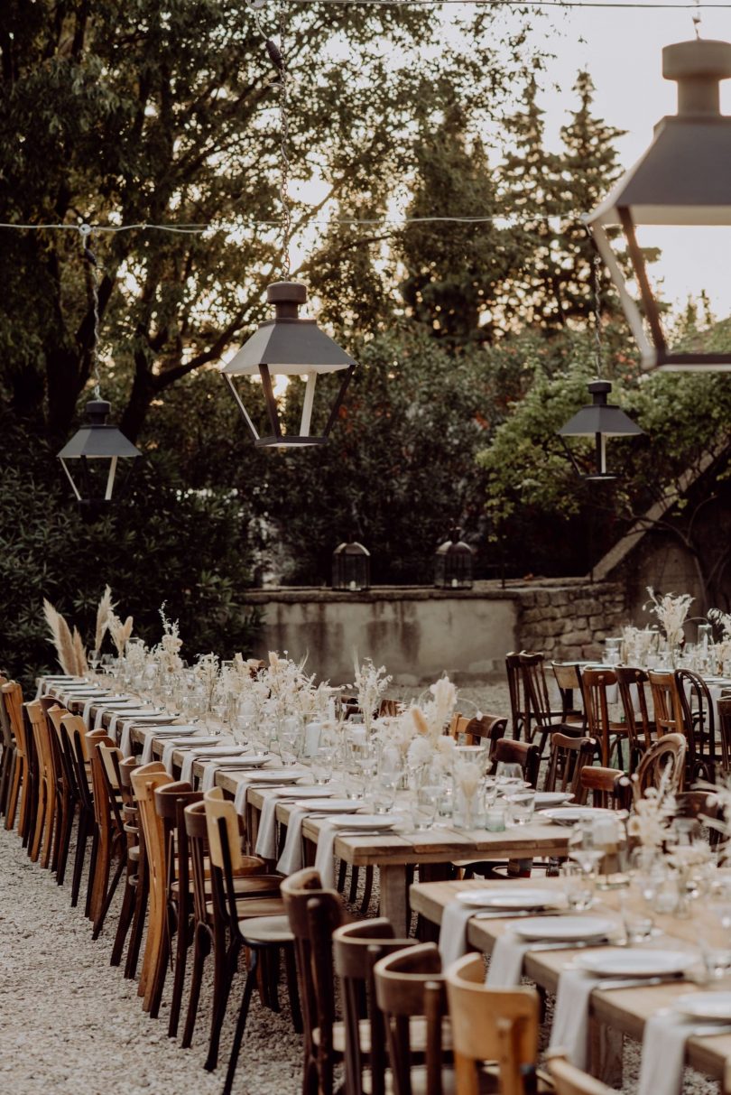 Un mariage bohème près d'Avignon en Provence - Photos : Alexandra Maldémé - Organisation et décoration : Artis Evenement - Blog mariage : La mariée aux pieds nus