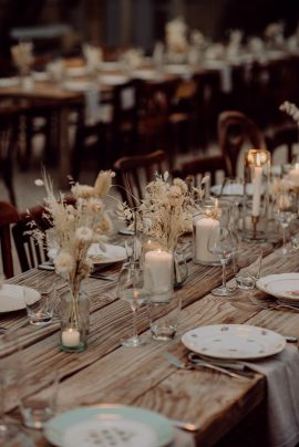 Un mariage bohème près d'Avignon en Provence - Photos : Alexandra Maldémé - Organisation et décoration : Artis Evenement - Blog mariage : La mariée aux pieds nus