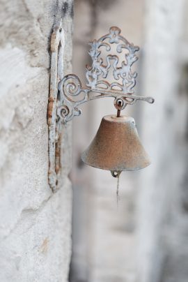 Un mariage aux Domaines de Patras en Provence - Photos : Chloé Fayollas - Blog mariage : La mariée aux pieds nus