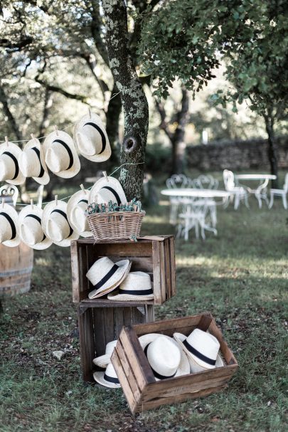 Un mariage aux Domaines de Patras en Provence - Photos : Chloé Fayollas - Blog mariage : La mariée aux pieds nus