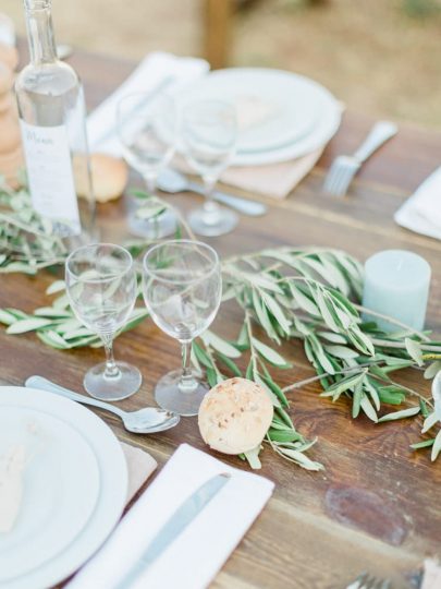 Un mariage en Provence - Photos : Thoma Raboteur - Blog mariage : La mariée aux pieds nus