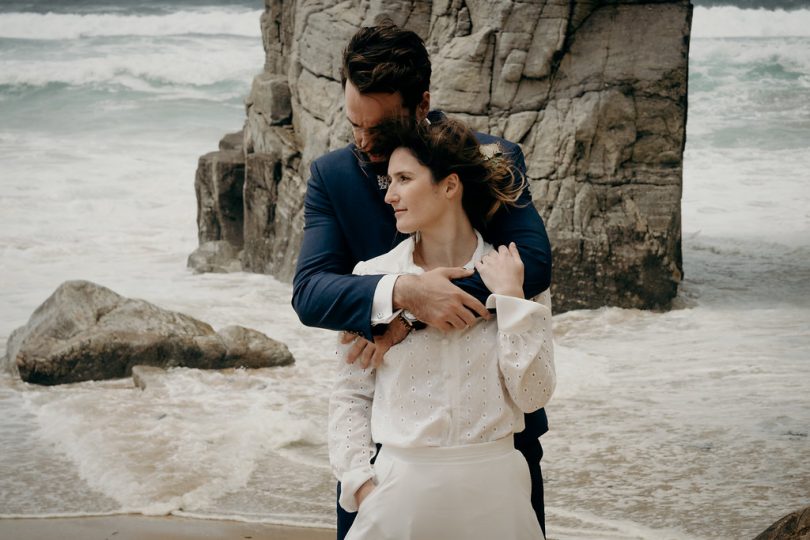 Un mariage sur la côte sauvage de Quiberon - La mariée aux pieds nus