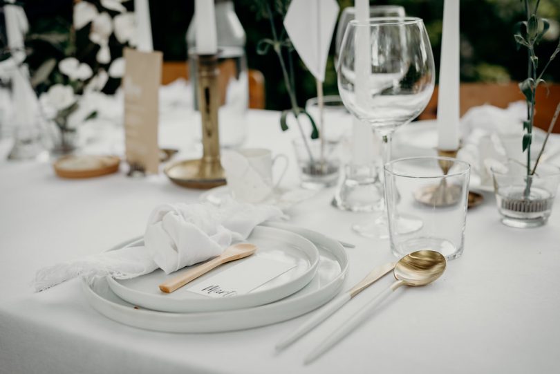 Un mariage sur la côte sauvage de Quiberon - La mariée aux pieds nus