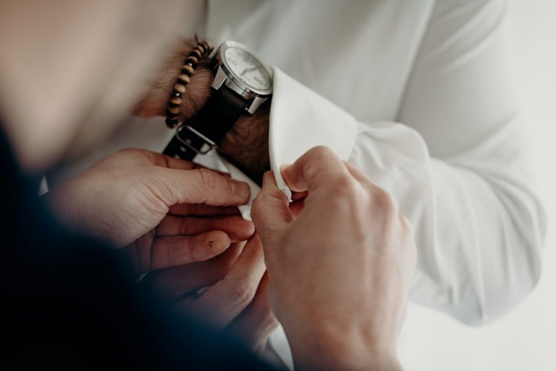 Un mariage sur la côte sauvage de Quiberon - La mariée aux pieds nus