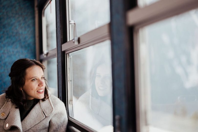 Un mariage en hiver au Refuge du Montenvers à Chamonix - Photos : Capyture - Blog mariage : La mariée aux pieds nus