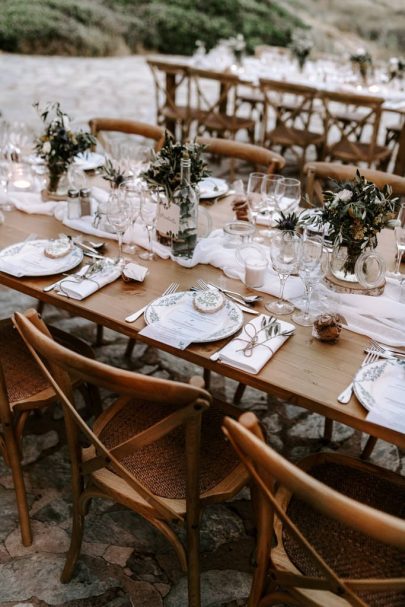 Un mariage au Rocher à Punta di Spano en Corse - Photos : Lorenzo Accardi - Blog mariage : La mariée aux pieds nus