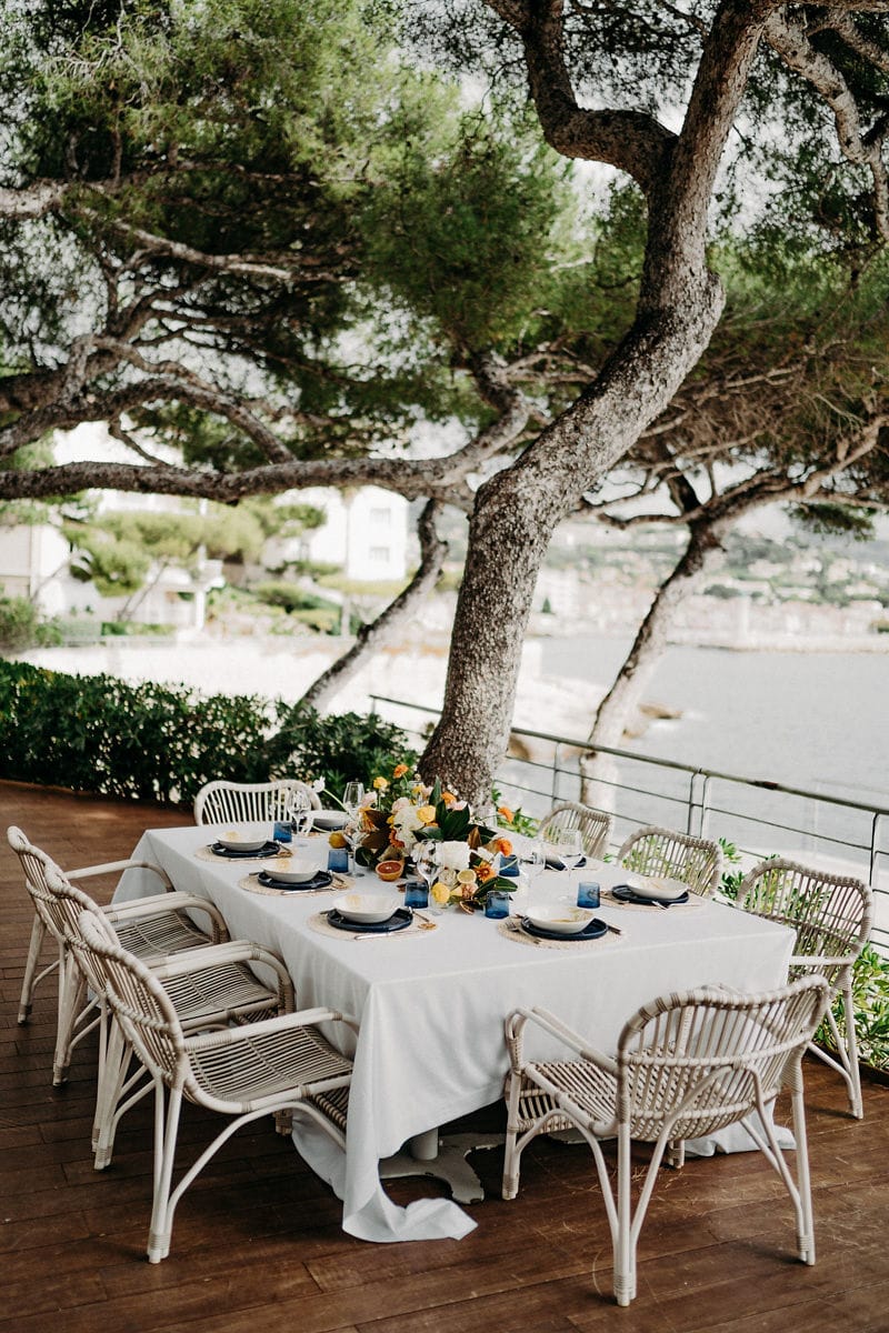 Un mariage à l'Hôtel des Roches Blanches sur la Côte d'Azur - Photos : Lorenzo Accardi - Blog mariage : La mariée aux pieds nus