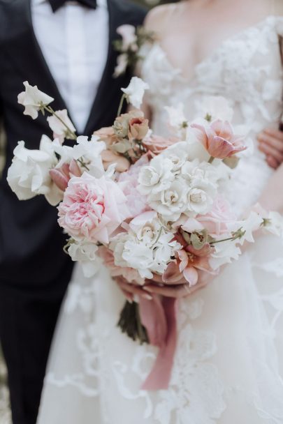 Un mariage romantique au Château de Robernier en Provence - Photos : Martina Skrobot - Blog mariage : La mariée aux pieds nus