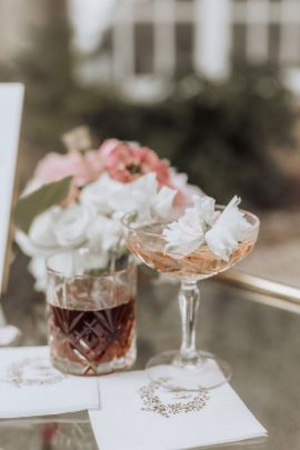 Un mariage romantique au Château de Robernier en Provence - Photos : Martina Skrobot - Blog mariage : La mariée aux pieds nus