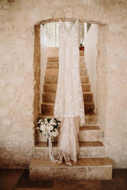 Un mariage romantique en petit comité en Provence - Photos : Sidonie Vidal - Blog mariage : La mariée aux pieds nus