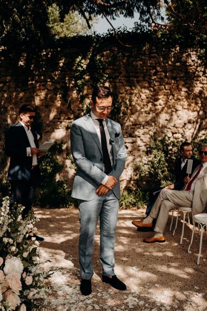 Un mariage romantique en petit comité en Provence - Photos : Sidonie Vidal - Blog mariage : La mariée aux pieds nus