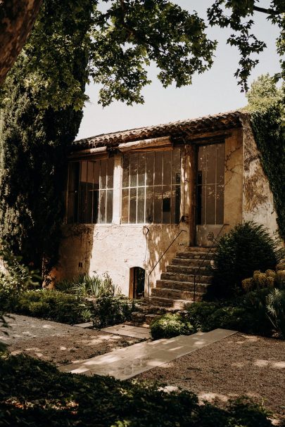 Un mariage romantique en petit comité en Provence - Photos : Sidonie Vidal - Blog mariage : La mariée aux pieds nus