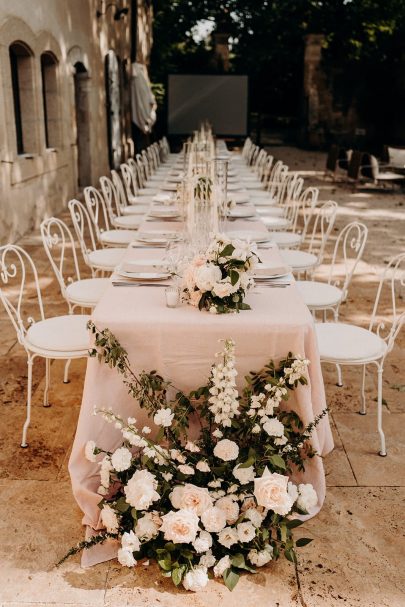 Un mariage romantique en petit comité en Provence - Photos : Sidonie Vidal - Blog mariage : La mariée aux pieds nus