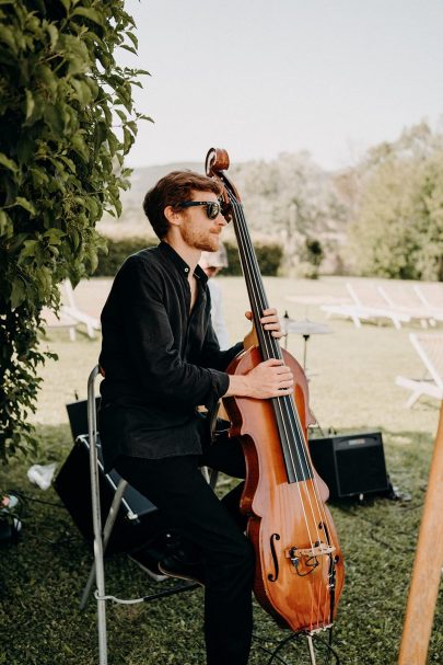 Un mariage romantique en petit comité en Provence - Photos : Sidonie Vidal - Blog mariage : La mariée aux pieds nus