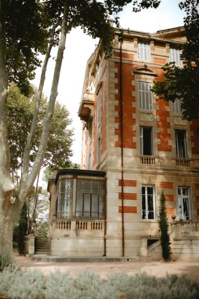 Un mariage en rose au Château de la Beaumetane près de Marseille - Photos : Maëlys Izzo - Wedding planner : MC2 Mon Amour - Blog mariage : La mariée aux pieds nus