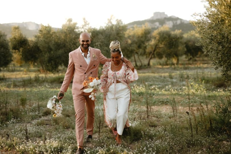 Un mariage en rose au Château de la Beaumetane près de Marseille - Photos : Maëlys Izzo - Wedding planner : MC2 Mon Amour - Blog mariage : La mariée aux pieds nus