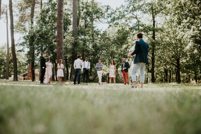 Un mariage rustique et champêtre dans une forêt des Landes - A découvrir sur le blog mariage www.lamarieeauxpiedsnus.com - Photos : Yoris Photographe