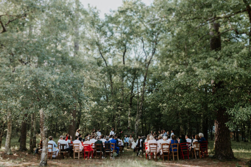 Un mariage rustique et champêtre dans une forêt des Landes - A découvrir sur le blog mariage www.lamarieeauxpiedsnus.com - Photos : Yoris Photographe