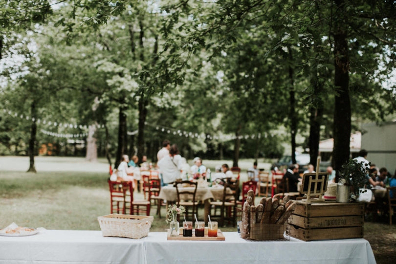 Un mariage rustique et champêtre dans une forêt des Landes - A découvrir sur le blog mariage www.lamarieeauxpiedsnus.com - Photos : Yoris Photographe